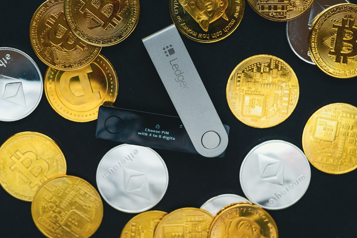 Ledger Nano X — аппаратный кошелёк для Litecoin